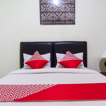 Super Oyo 1682 Greenia Hotel Kupang  Extérieur photo