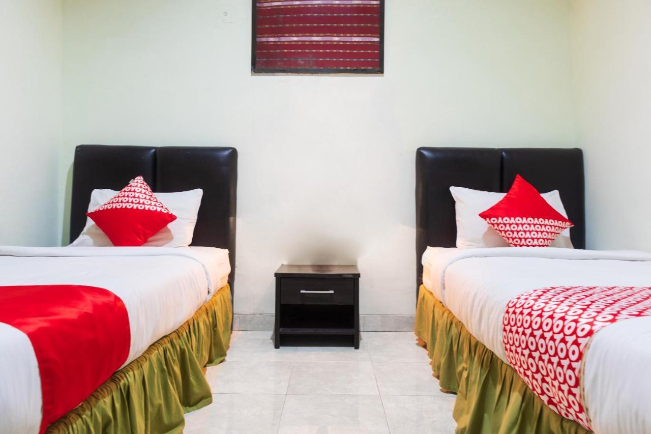 Super Oyo 1682 Greenia Hotel Kupang  Extérieur photo