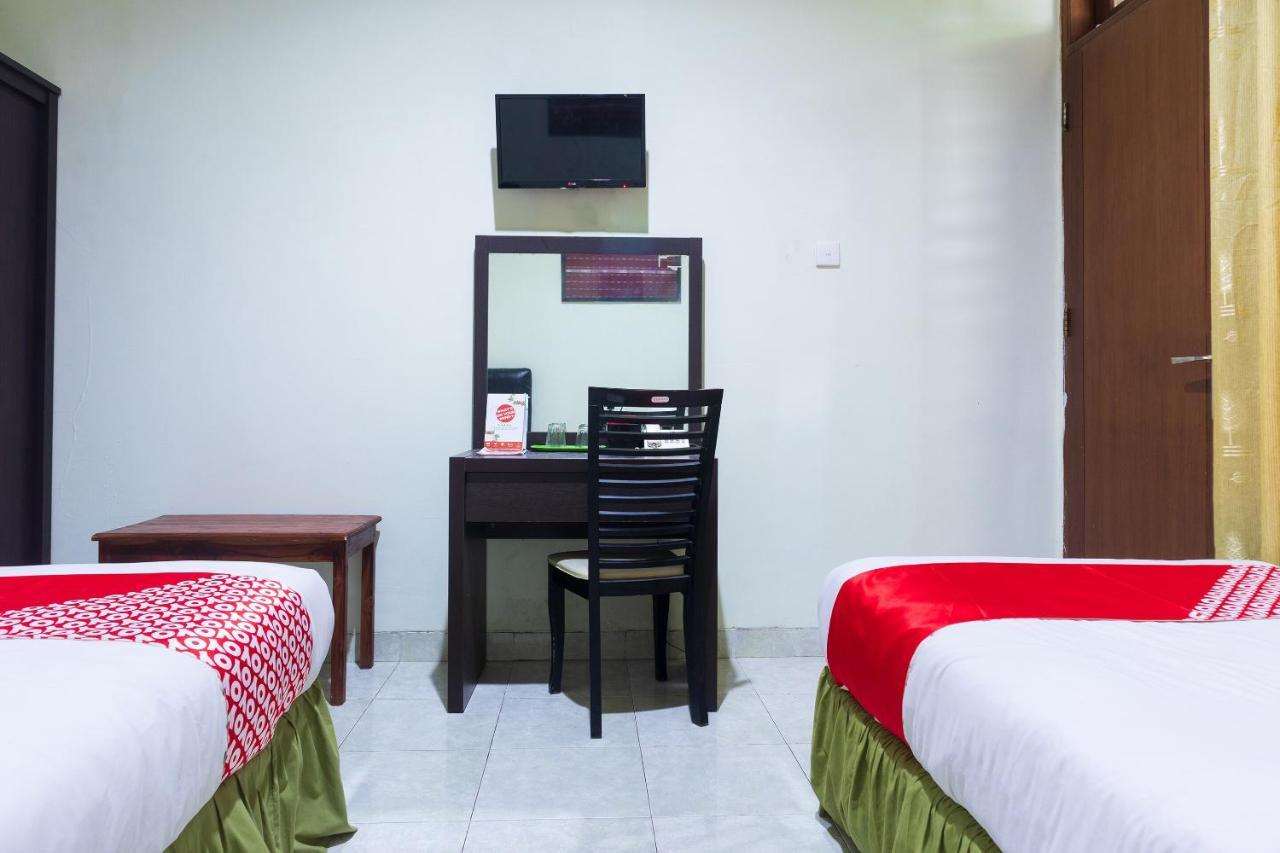 Super Oyo 1682 Greenia Hotel Kupang  Extérieur photo