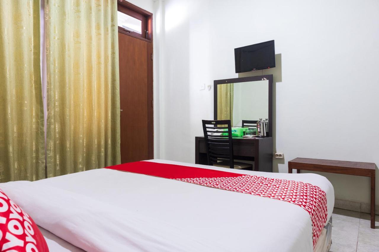 Super Oyo 1682 Greenia Hotel Kupang  Extérieur photo