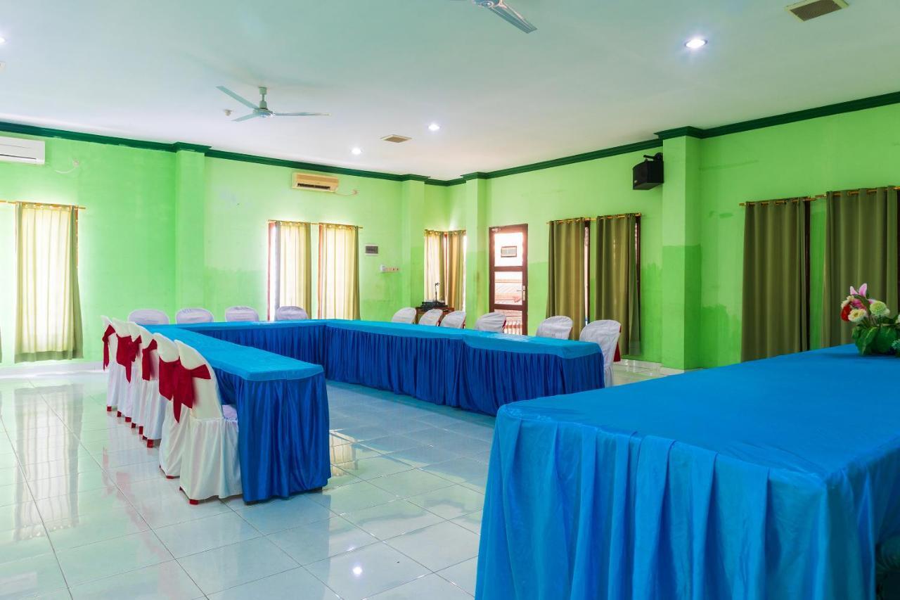 Super Oyo 1682 Greenia Hotel Kupang  Extérieur photo