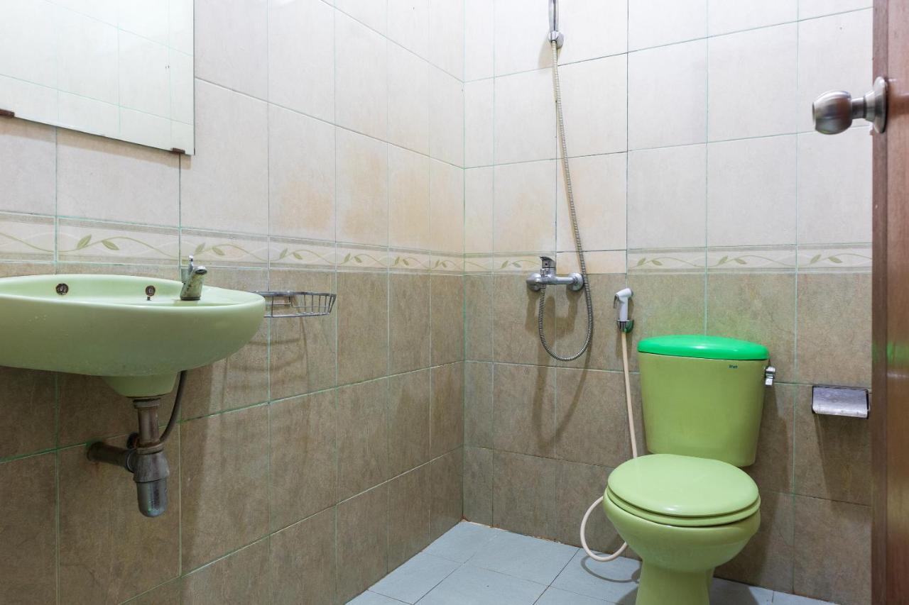 Super Oyo 1682 Greenia Hotel Kupang  Extérieur photo