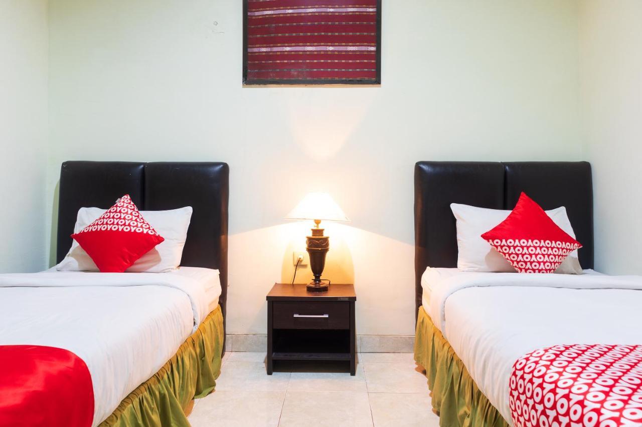 Super Oyo 1682 Greenia Hotel Kupang  Extérieur photo