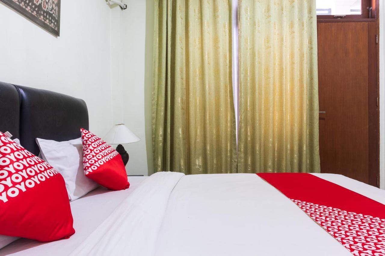 Super Oyo 1682 Greenia Hotel Kupang  Extérieur photo